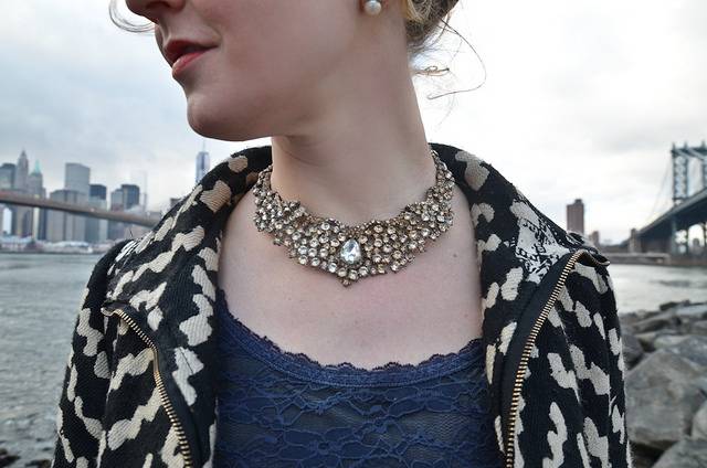 Estimation de la valeur d'un bijou ancien à Strasbourg