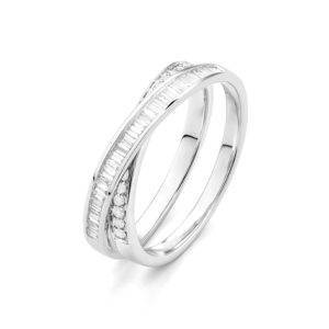 Faire appel à un artisan bijoutier joaillier pour créer une alliance sur mesure à Strasbourg