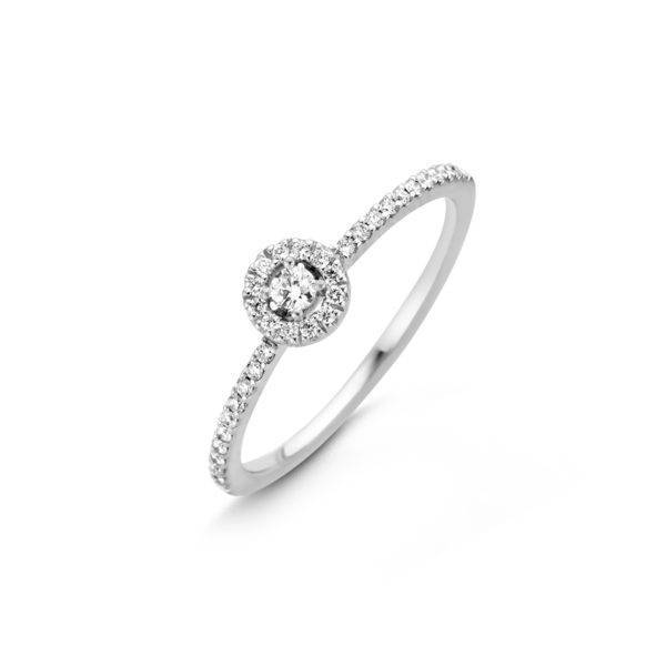 Créer une bague de fiançailles sur mesure avec un artisan joaillier à Strasbourg